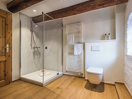 Tides Boutique Hotel