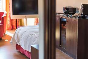 Tides Boutique Hotel