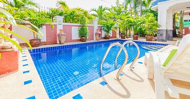 Baan Kanittha - 5 Bedrooms Pool Villa