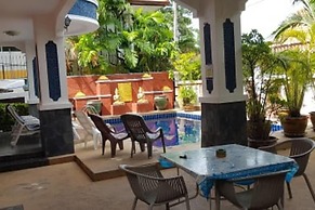 Baan Kanittha - 5 Bedrooms Pool Villa