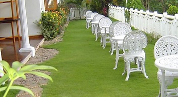 Water Garden Hotel