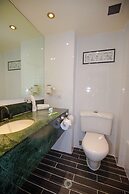 Gateway Hotel