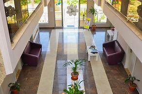 Harmony Side Hotel