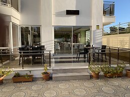 Harmony Side Hotel