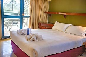 Highlander Hotel & Apartments