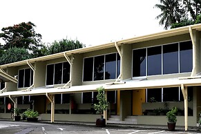 Huon Gulf Hotel & Apartments