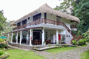 Kelimutu Crater Lakes Ecolodge