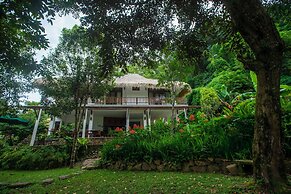 Kelimutu Crater Lakes Ecolodge