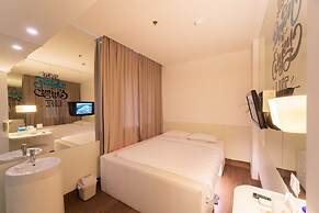 J Icon Hip Hotel