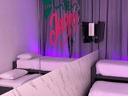 J Icon Hip Hotel