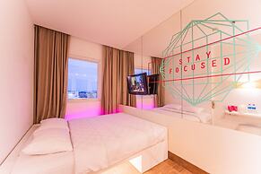 J Icon Hip Hotel