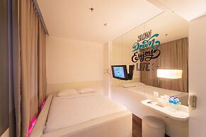 J Icon Hip Hotel