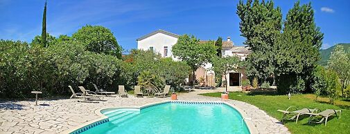 Hôtel la Bastide des Monges