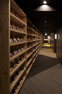 Booth Net Cafe & Capsule