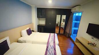 Collection O The Step Sathorn