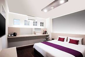 Collection O The Step Sathorn