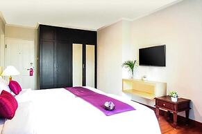 Collection O The Step Sathorn