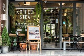 Good One Poshtel & Café Bar