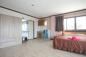 Chantorn Jomtien Guesthouse 1