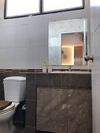 Sureena Hotel