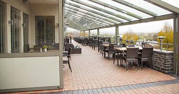 M13 Hotel
