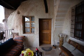 Oread Cave Suites