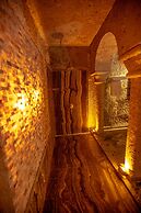 Oread Cave Suites