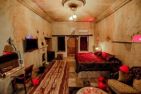 Oread Cave Suites