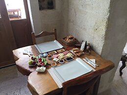 Oread Cave Suites