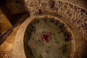 Oread Cave Suites