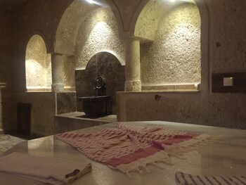 Oread Cave Suites