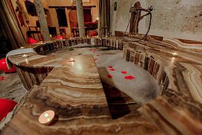 Oread Cave Suites