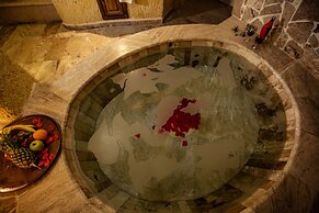 Oread Cave Suites