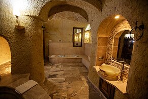 Oread Cave Suites