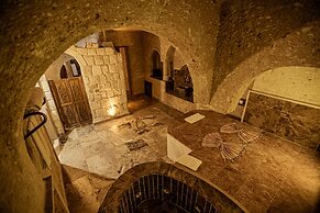 Oread Cave Suites
