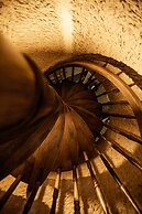 Oread Cave Suites