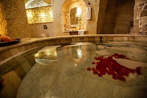 Oread Cave Suites