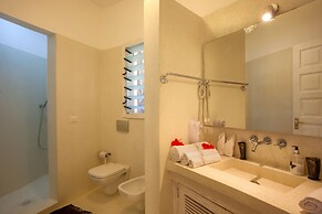 Leopard Point Luxury Beach Resort & Spa