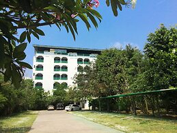 Chomdao Hotel