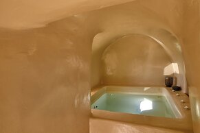 OIA Unique Homes by K&K