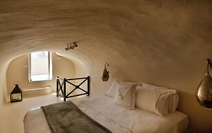 OIA Unique Homes by K&K