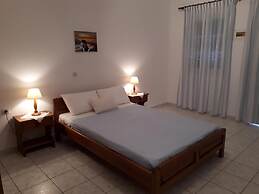 Paradisos Oia