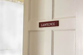 Grand Oak Manor Bed & Breakfast