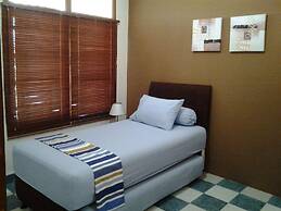 Junjunan Dalam Sharia Guesthouse