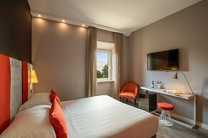 The Guardian Hotel