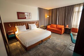 Numi Hotel