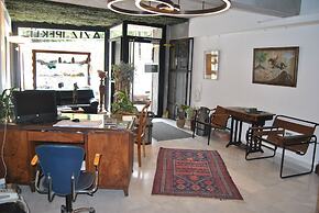 Numi Hotel