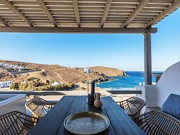 Sea Rock & Sky Private Residence