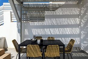 Sea Rock & Sky Private Residence