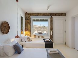 Sea Rock & Sky Private Residence